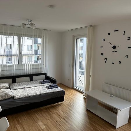 Hauptbahnhof Ferienwohnung Am Park Wien Exteriör bild